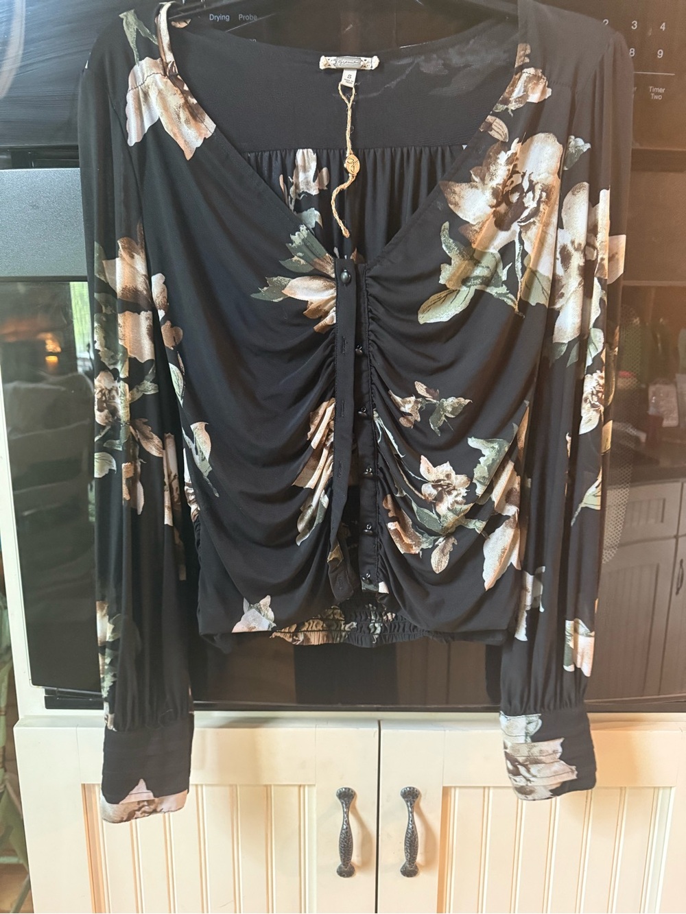 gimmicks by BKE Black Floral Ruched Button-Front Blouse